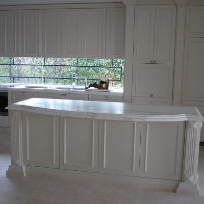 kitchen-custom-made-island