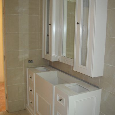 vanity-shaving-cupboard